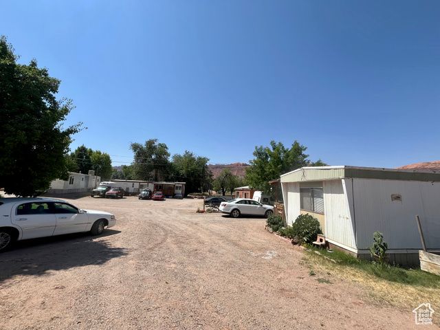 221 E 200 N, Moab, UT 84532