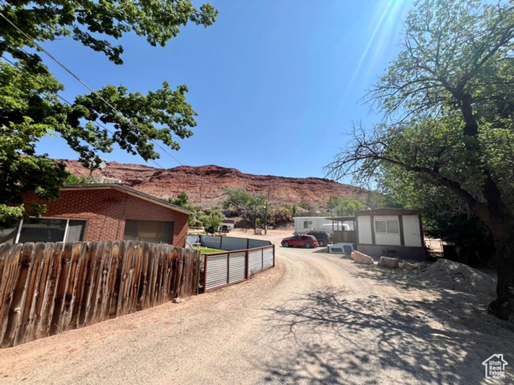 221 E 200 N, Moab, UT 84532