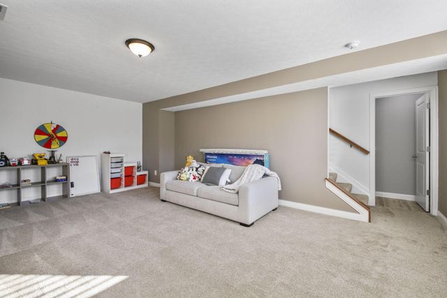 512 Apple Valley Circle, Delaware, OH 43015