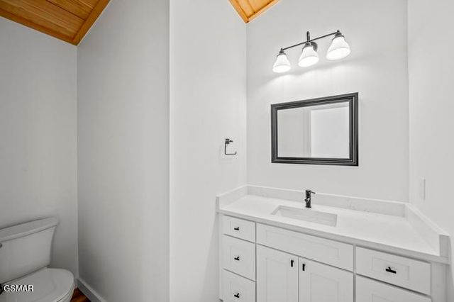 2257 Beach Front Drive, Sevierville, TN 37876