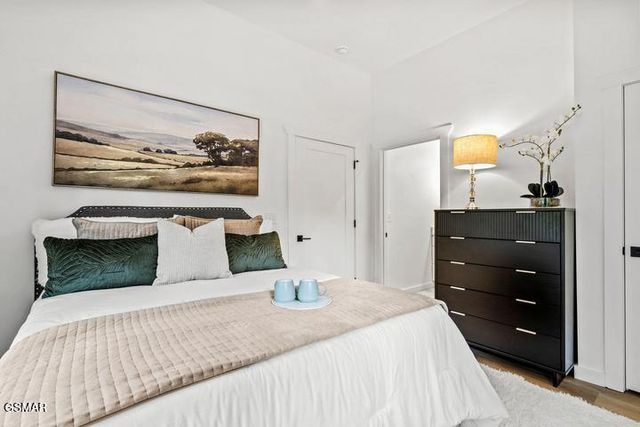 2257 Beach Front Drive, Sevierville, TN 37876