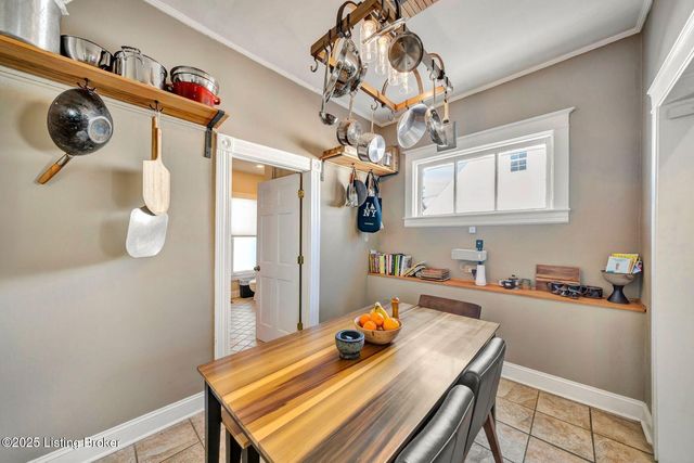 2 Angora Ct, Louisville, KY 40206