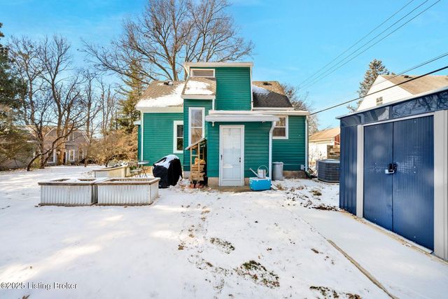 2 Angora Ct, Louisville, KY 40206