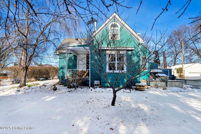 2 Angora Ct, Louisville, KY 40206