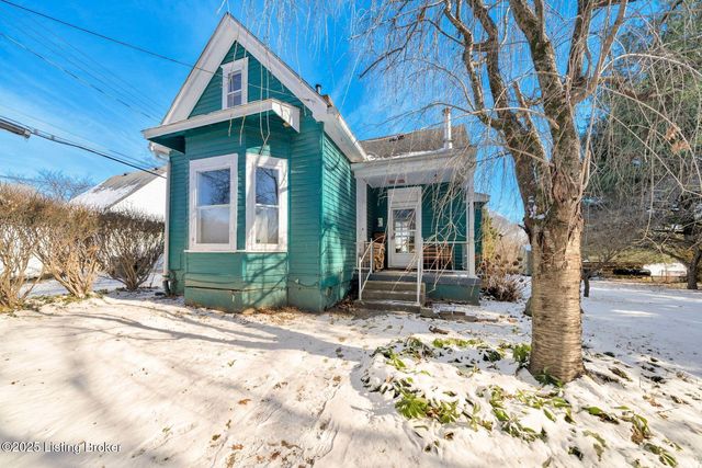 2 Angora Ct, Louisville, KY 40206