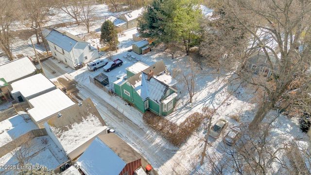 2 Angora Ct, Louisville, KY 40206