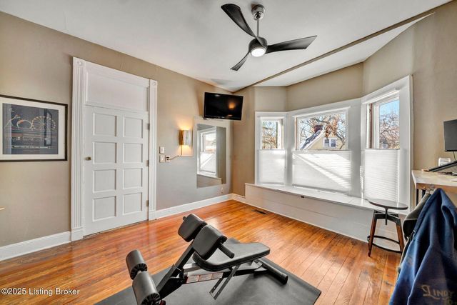 2 Angora Ct, Louisville, KY 40206