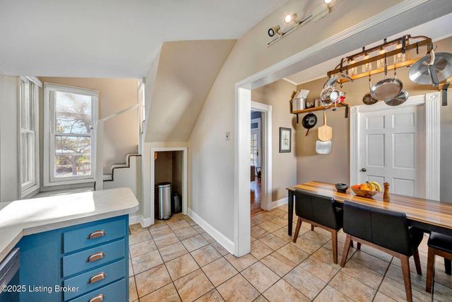 2 Angora Ct, Louisville, KY 40206