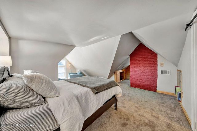 2 Angora Ct, Louisville, KY 40206