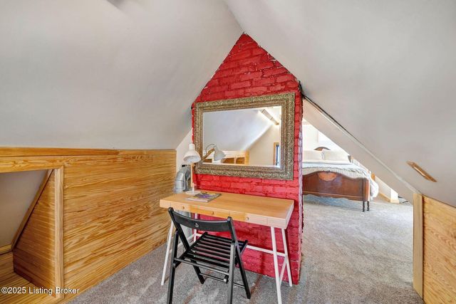 2 Angora Ct, Louisville, KY 40206