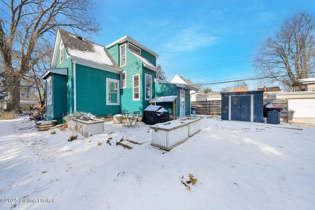 2 Angora Ct, Louisville, KY 40206