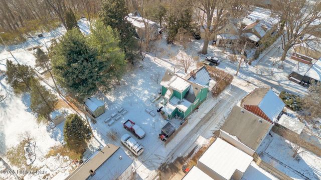 2 Angora Ct, Louisville, KY 40206