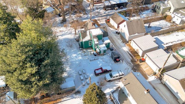 2 Angora Ct, Louisville, KY 40206