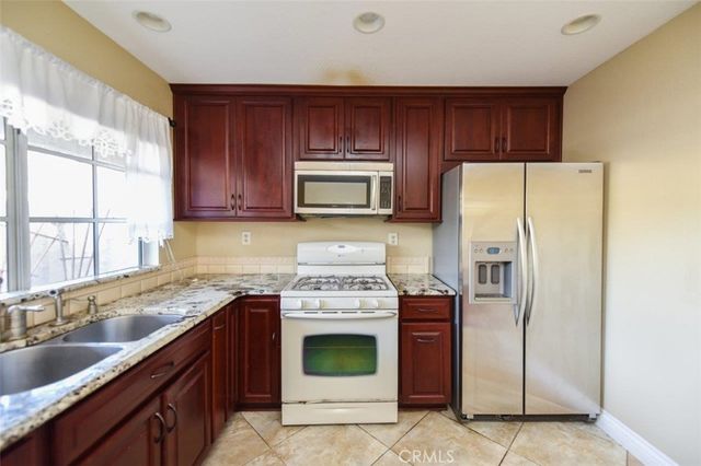 48 Columbia 6, Irvine, CA 92612