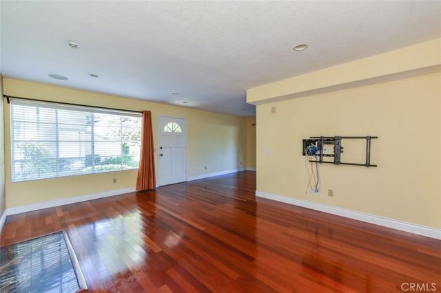 48 Columbia 6, Irvine, CA 92612