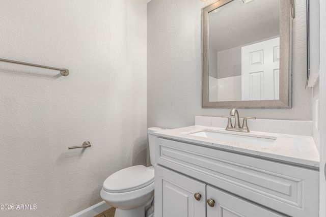 1633 E LAKESIDE Drive 35, Gilbert, AZ 85234