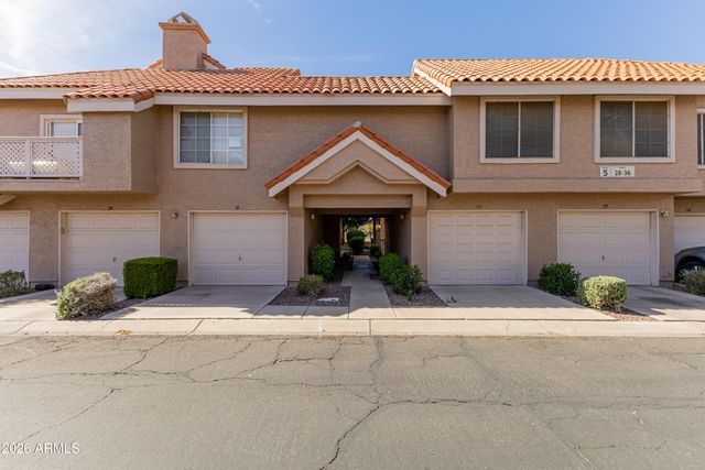 1633 E LAKESIDE Drive 35, Gilbert, AZ 85234