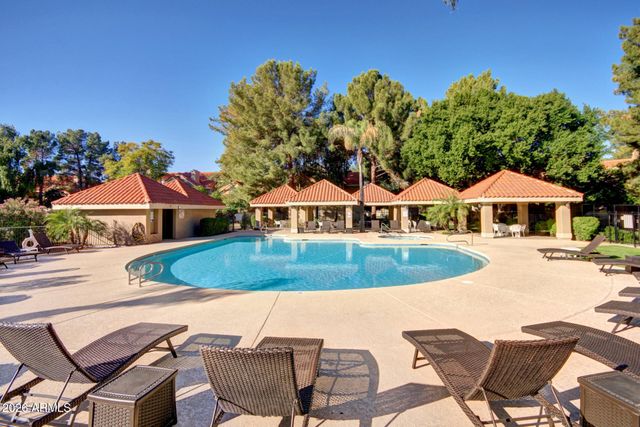 1633 E LAKESIDE Drive 35, Gilbert, AZ 85234