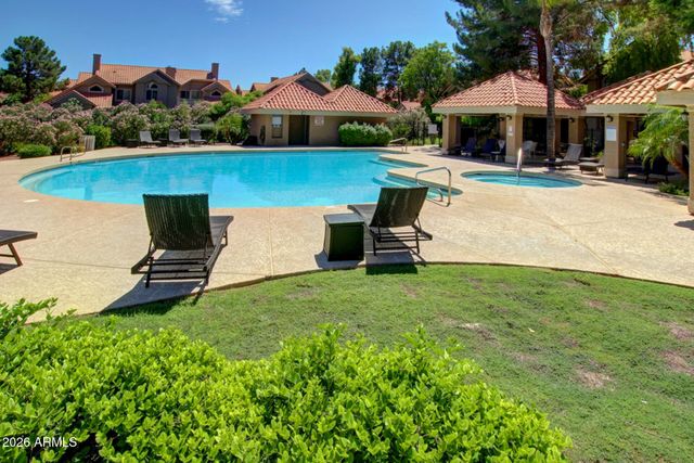 1633 E LAKESIDE Drive 35, Gilbert, AZ 85234