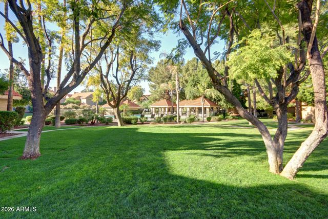 1633 E LAKESIDE Drive 35, Gilbert, AZ 85234