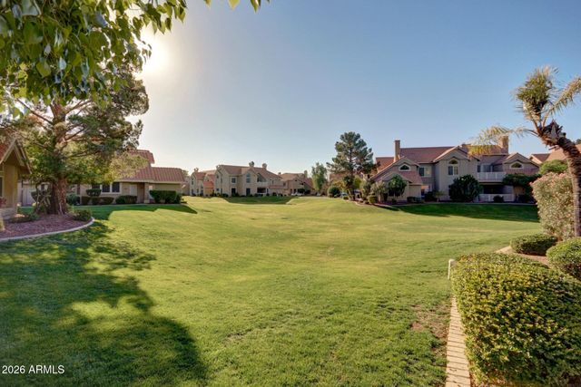 1633 E LAKESIDE Drive 35, Gilbert, AZ 85234