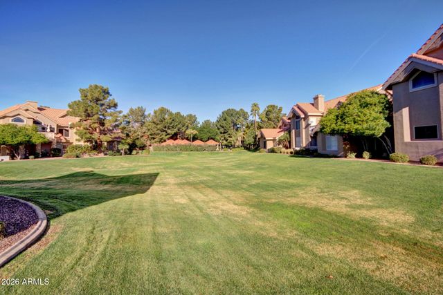 1633 E LAKESIDE Drive 35, Gilbert, AZ 85234