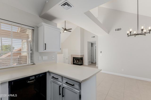 1633 E LAKESIDE Drive 35, Gilbert, AZ 85234