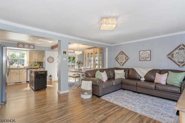317 Jamestown Rd, Bridgewater Twp., NJ 08807