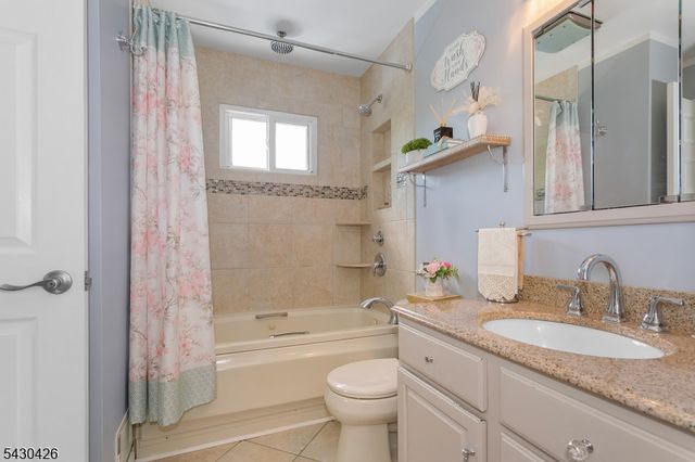 317 Jamestown Rd, Bridgewater Twp., NJ 08807
