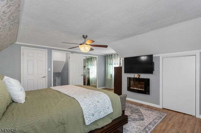 317 Jamestown Rd, Bridgewater Twp., NJ 08807