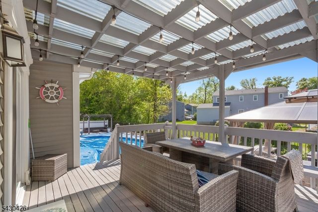 317 Jamestown Rd, Bridgewater Twp., NJ 08807