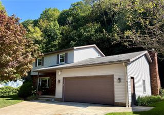 7621 WELCANA Drive, Fairview, PA 16415