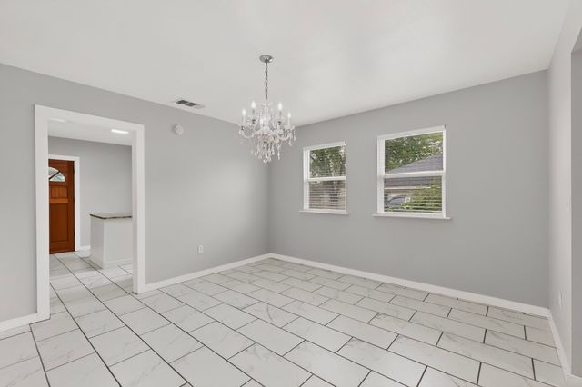 907 Ogden Avenue, Cockrell Hill, TX 75211