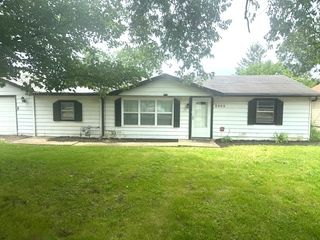 2303 Greengold Street, Crest Hill, IL 60403
