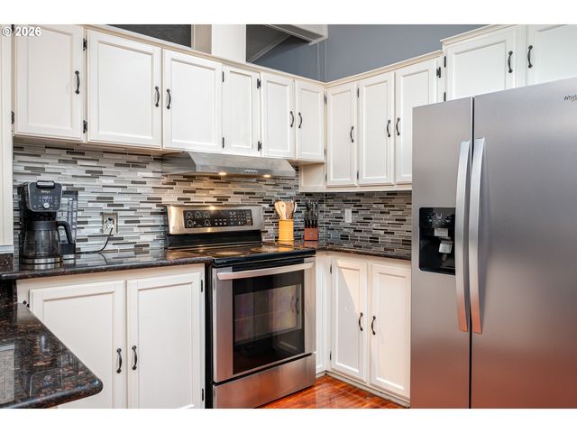 863 Sw LIBERTY BELL Dr, Beaverton, OR 97006