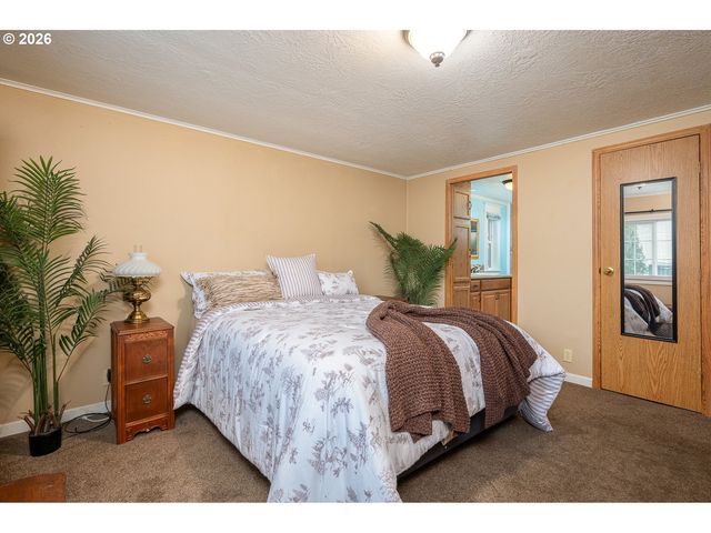 863 Sw LIBERTY BELL Dr, Beaverton, OR 97006