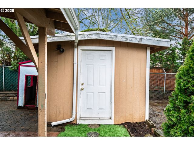 863 Sw LIBERTY BELL Dr, Beaverton, OR 97006