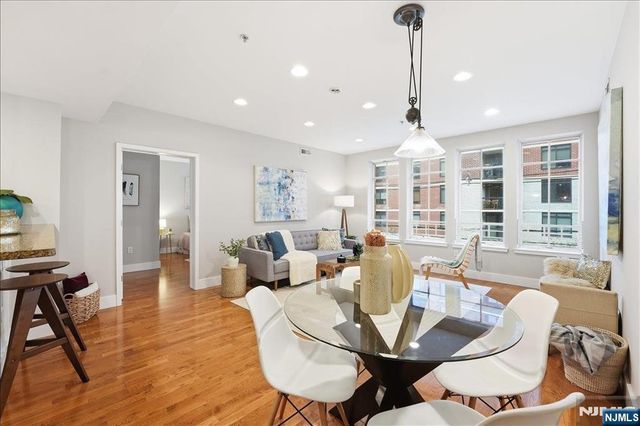 109 Harrison Street 300, Hoboken, NJ 07030