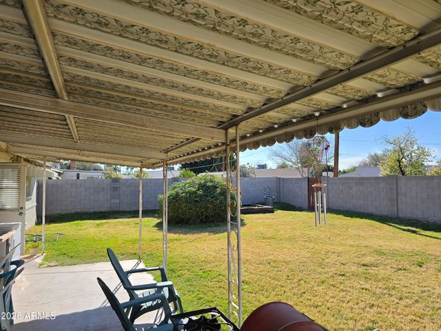 135 W ALICE Avenue, Phoenix, AZ 85021
