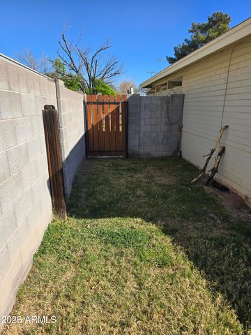 135 W ALICE Avenue, Phoenix, AZ 85021