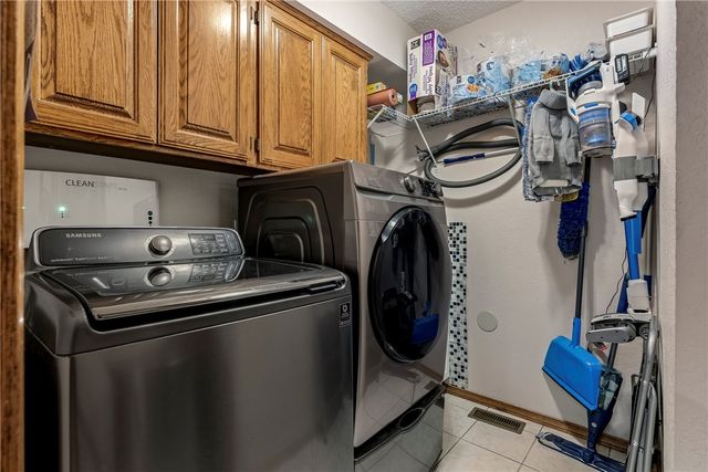 12 Drayton Lane, Bella Vista, AR 72715