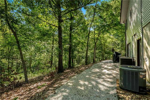 12 Drayton Lane, Bella Vista, AR 72715