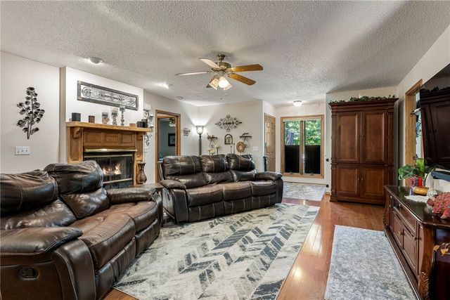 12 Drayton Lane, Bella Vista, AR 72715