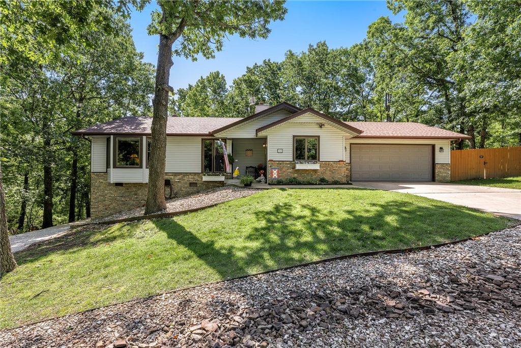 12 Drayton Lane, Bella Vista, AR 72715