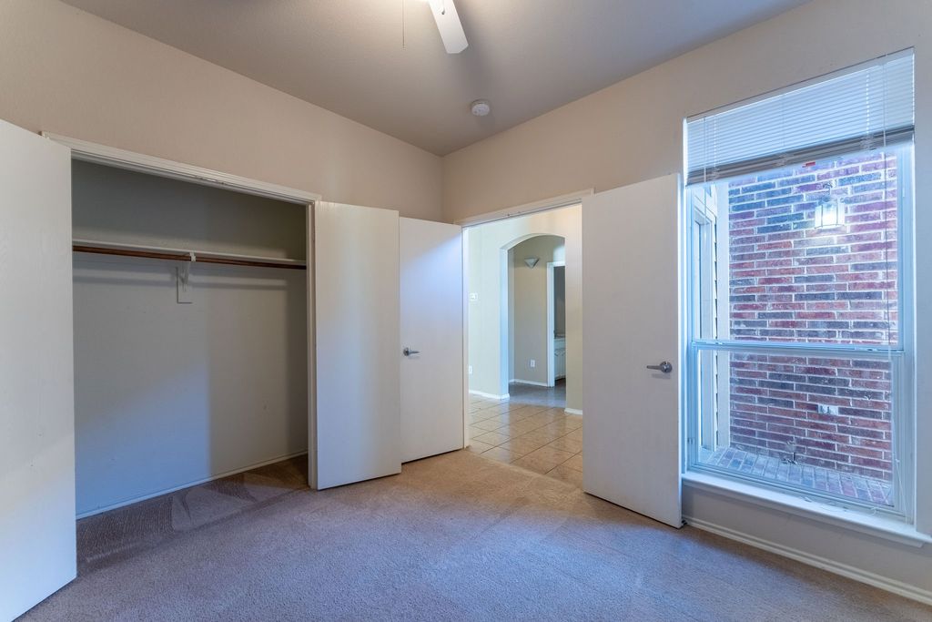 857 Rio Bravo Drive, Fort Worth, TX 76052 — photo 5