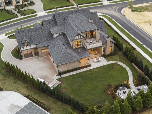 1711 Southwick Drive, Brentwood, TN 37027