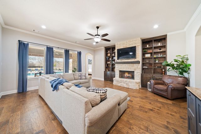 3601 Plainview Road, Midlothian, TX 76065