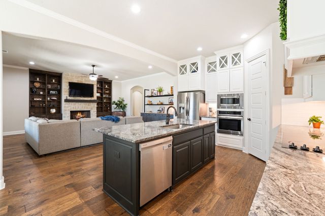 3601 Plainview Road, Midlothian, TX 76065