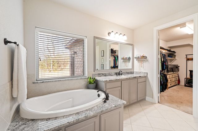 3601 Plainview Road, Midlothian, TX 76065