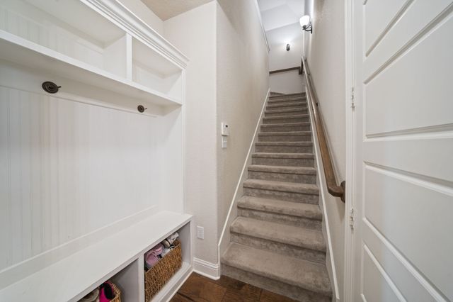 3601 Plainview Road, Midlothian, TX 76065